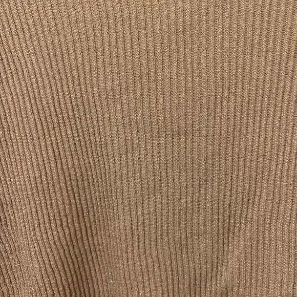 Woman’s 3/4 Sleeve sweater Size Large - Picture 2 of 3